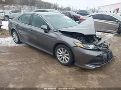 4T1B11HK4JU092589 2018 TOYOTA CAMRY