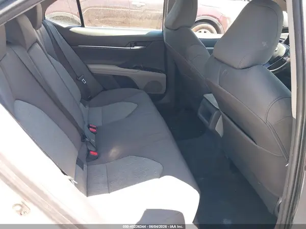 4T1B11HK4JU106944 2018 TOYOTA CAMRY - Image 8