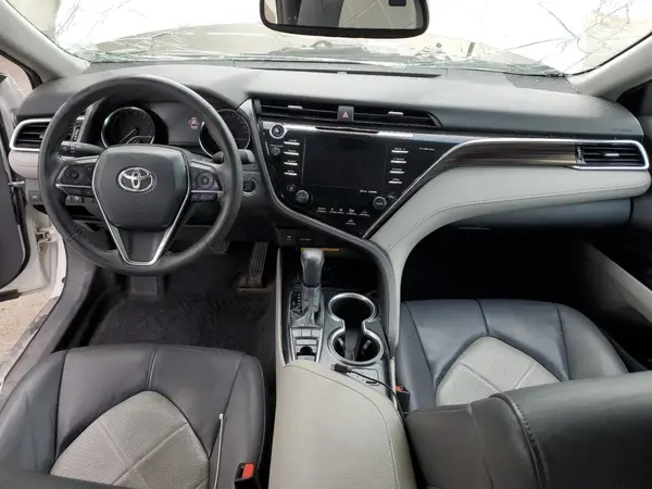 4T1B11HK4JU108077 2018 TOYOTA CAMRY - Image 8
