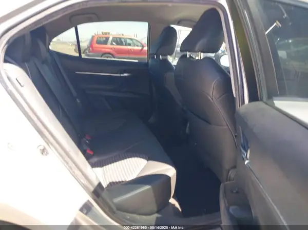 4T1B11HK4JU110377 2018 TOYOTA CAMRY - Image 8