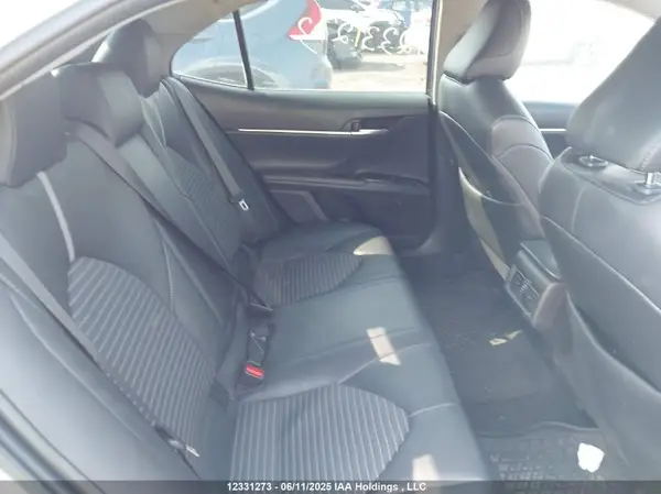 4T1B11HK4JU111559 2018 TOYOTA CAMRY - Image 8