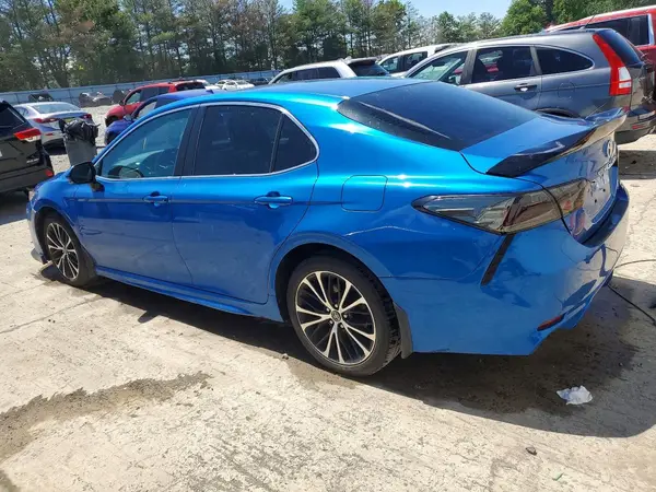 4T1B11HK4JU112484 2018 TOYOTA CAMRY - Image 2