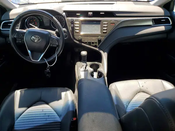 4T1B11HK4JU112484 2018 TOYOTA CAMRY - Image 8