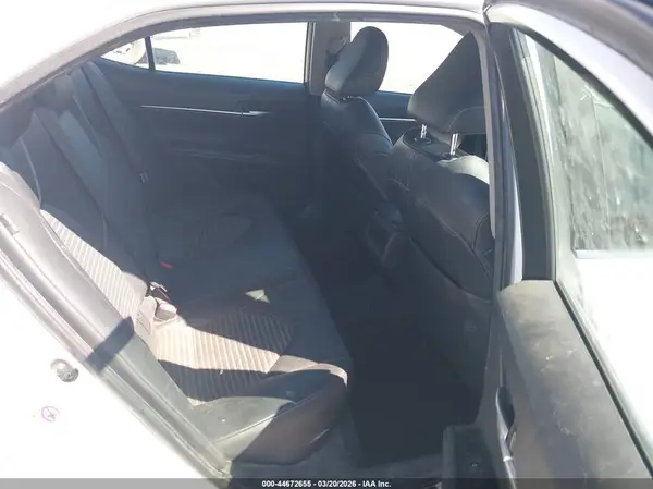 4T1B11HK4JU122092 2018 TOYOTA CAMRY - Image 8