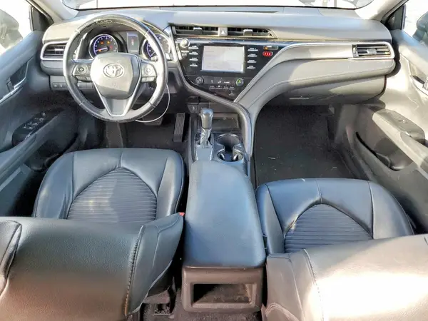 4T1B11HK4JU122402 2018 TOYOTA CAMRY - Image 8