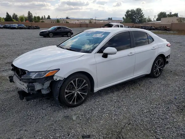 4T1B11HK4JU128250 2018 TOYOTA CAMRY - Image 1