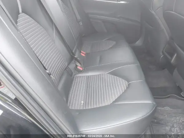 4T1B11HK4JU130015 2018 TOYOTA CAMRY - Image 8