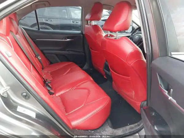 4T1B11HK4JU131505 2018 TOYOTA CAMRY - Image 8