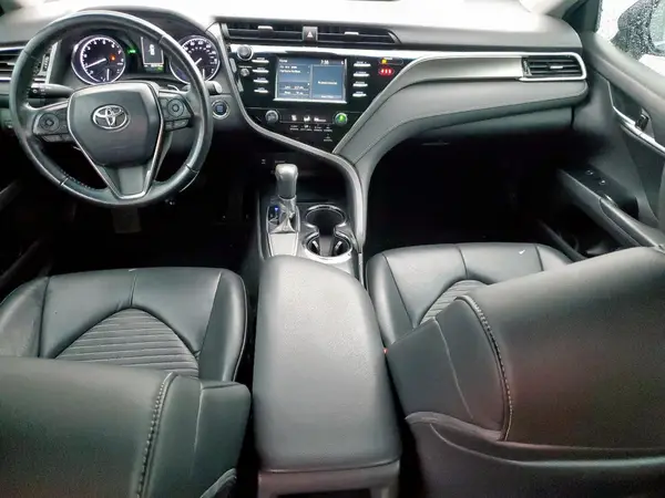 4T1B11HK4JU133173 2018 TOYOTA CAMRY - Image 8