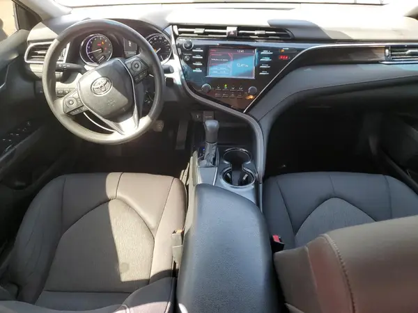 4T1B11HK4JU133271 2018 TOYOTA CAMRY - Image 8