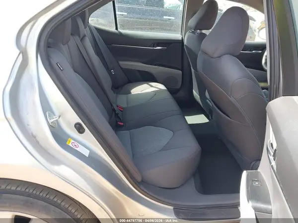 4T1B11HK4JU133478 2018 TOYOTA CAMRY - Image 8