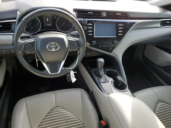 4T1B11HK4JU138924 2018 TOYOTA CAMRY - Image 8
