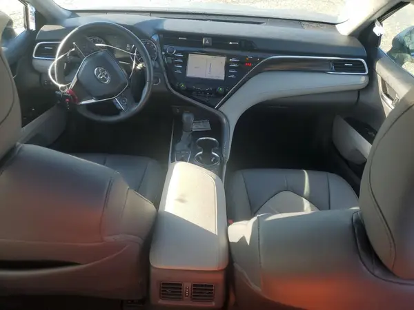 4T1B11HK4JU140494 2018 TOYOTA CAMRY - Image 8