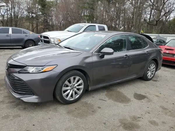 4T1B11HK4JU140804 2018 TOYOTA CAMRY - Image 1