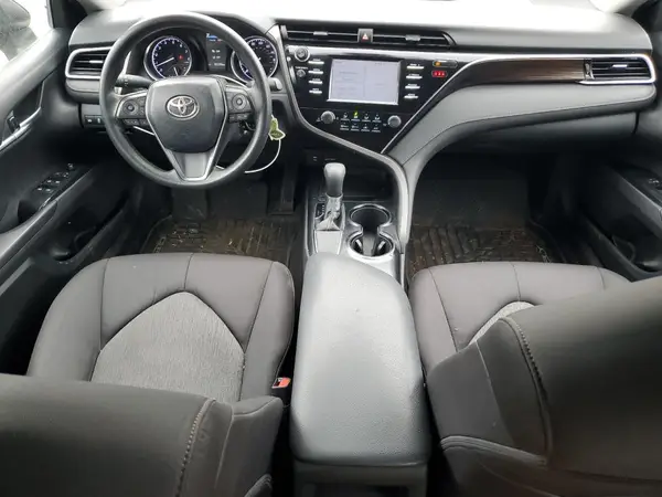 4T1B11HK4JU140804 2018 TOYOTA CAMRY - Image 8