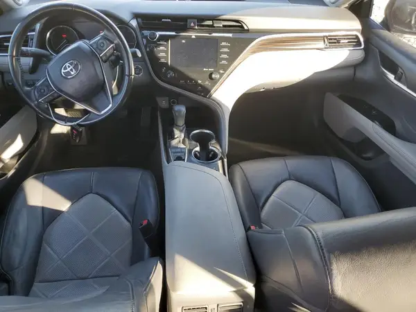 4T1B11HK4JU141824 2018 TOYOTA CAMRY - Image 8