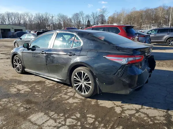 4T1B11HK4JU142536 2018 TOYOTA CAMRY - Image 2