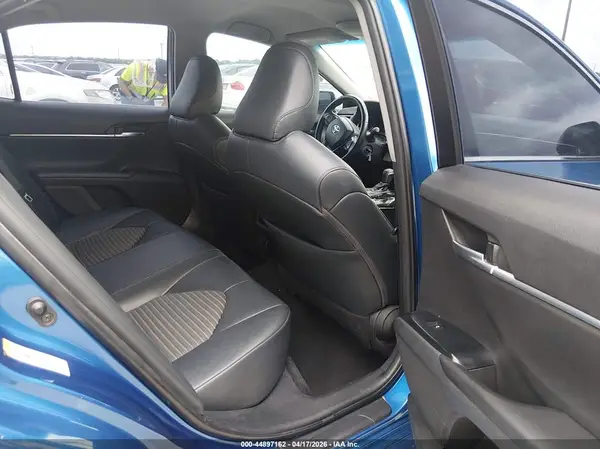 4T1B11HK4JU145632 2018 TOYOTA CAMRY - Image 8