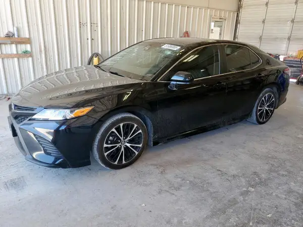 4T1B11HK4JU146568 2018 TOYOTA CAMRY - Image 1