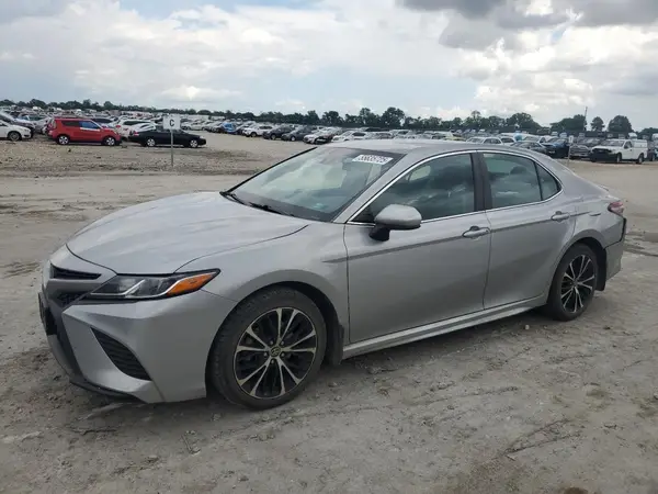 4T1B11HK4JU152791 2018 TOYOTA CAMRY - Image 1