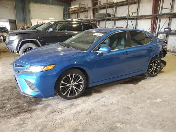 4T1B11HK4JU156081 2018 TOYOTA CAMRY - Image 1