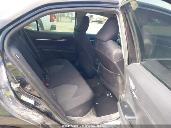4T1B11HK4JU500797 2018 TOYOTA CAMRY - Image 8