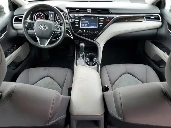 4T1B11HK4JU504347 2018 TOYOTA CAMRY - Image 8