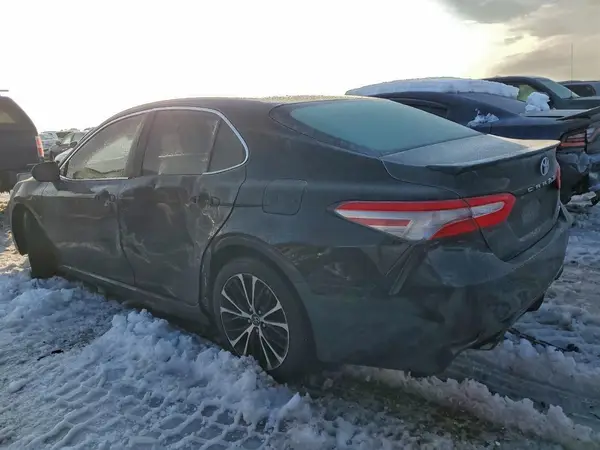 4T1B11HK4JU505269 2018 TOYOTA CAMRY - Image 2