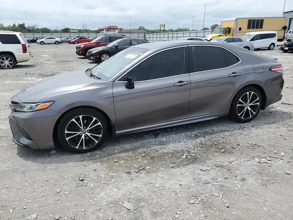 4T1B11HK4JU507880 2018 TOYOTA CAMRY - Image 1