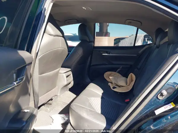 4T1B11HK4JU513646 2018 TOYOTA CAMRY - Image 8