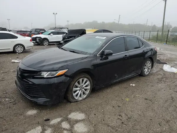 4T1B11HK4JU513730 2018 TOYOTA CAMRY - Image 1