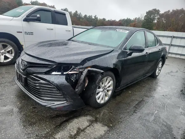 4T1B11HK4JU513775 2018 TOYOTA CAMRY - Image 1