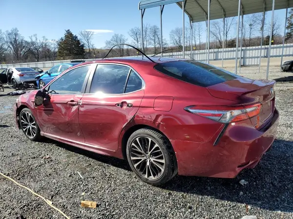 4T1B11HK4JU514148 2018 TOYOTA CAMRY - Image 2
