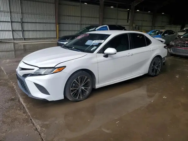 4T1B11HK4JU516174 2018 TOYOTA CAMRY - Image 1