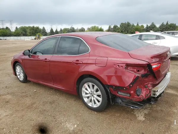 4T1B11HK4JU516840 2018 TOYOTA CAMRY - Image 2