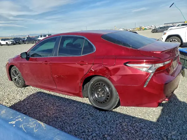 4T1B11HK4JU522105 2018 TOYOTA CAMRY - Image 2