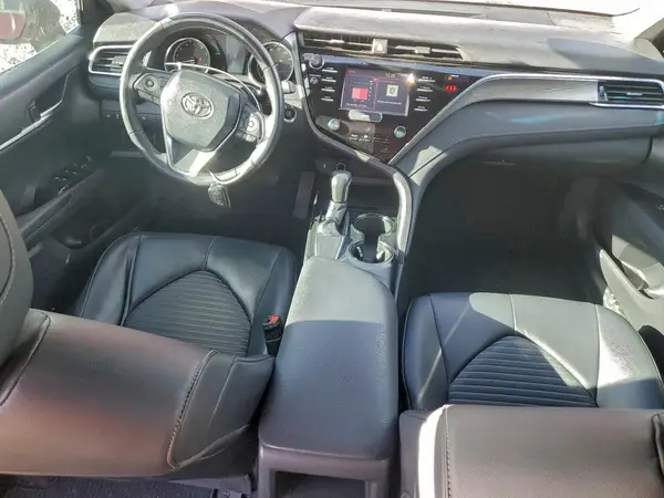 4T1B11HK4JU522105 2018 TOYOTA CAMRY - Image 8