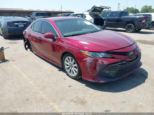 4T1B11HK4JU522976 2018 TOYOTA CAMRY - Image 1