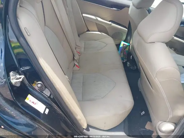 4T1B11HK4JU523934 2018 TOYOTA CAMRY - Image 8