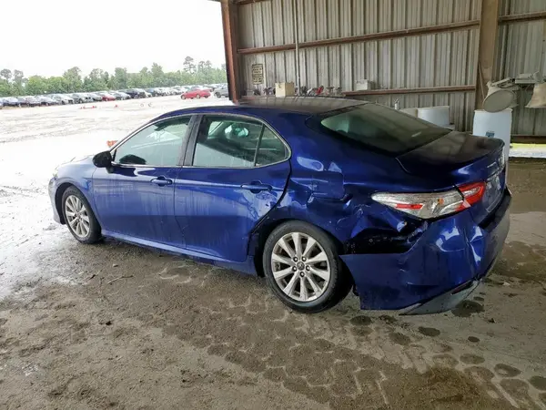 4T1B11HK4JU529362 2018 TOYOTA CAMRY - Image 2