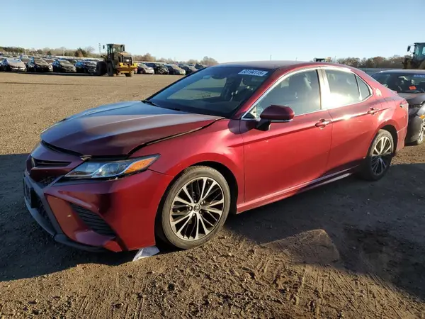 4T1B11HK4JU530544 2018 TOYOTA CAMRY - Image 1