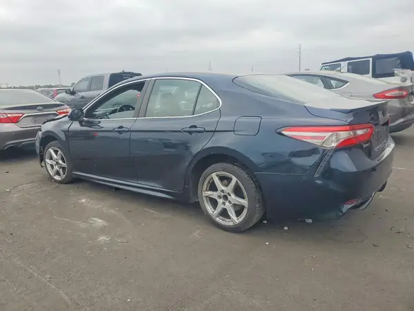 4T1B11HK4JU531287 2018 TOYOTA CAMRY - Image 2