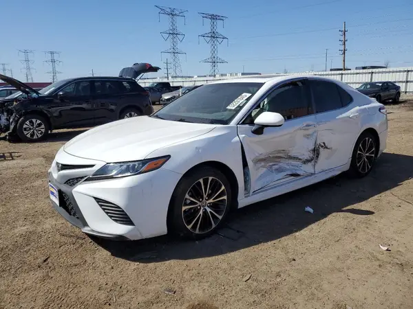 4T1B11HK4JU531712 2018 TOYOTA CAMRY - Image 1