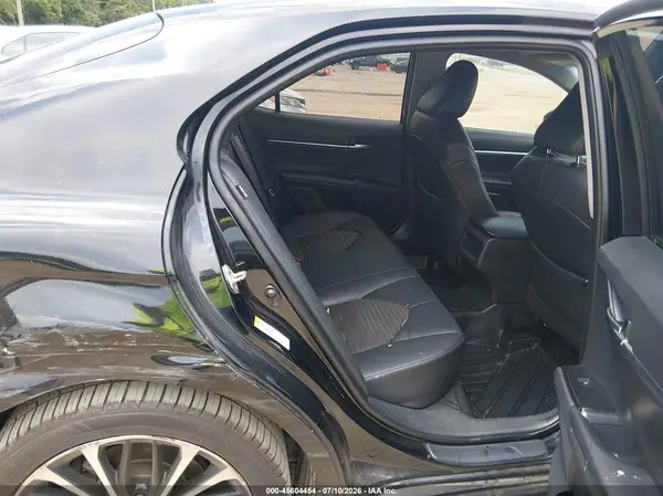 4T1B11HK4JU532956 2018 TOYOTA CAMRY - Image 8