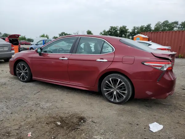 4T1B11HK4JU533265 2018 TOYOTA CAMRY - Image 2