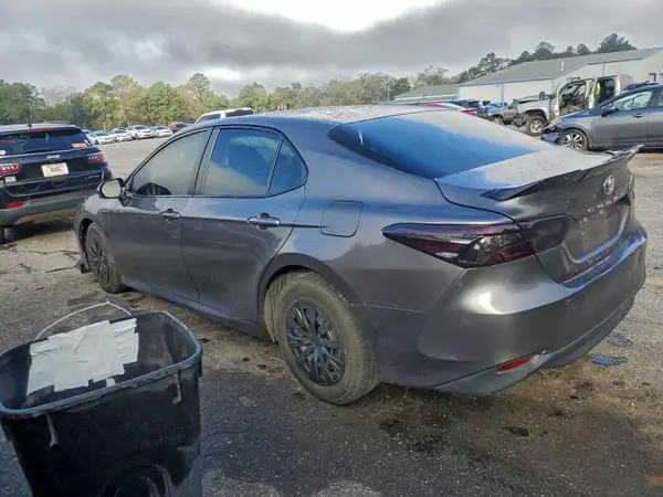 4T1B11HK4JU535470 2018 TOYOTA CAMRY - Image 2