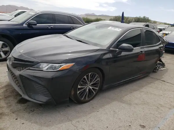 4T1B11HK4JU535999 2018 TOYOTA CAMRY - Image 1