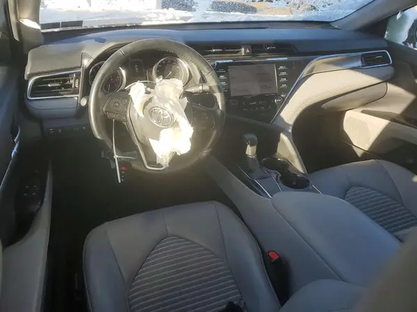 4T1B11HK4JU537638 2018 TOYOTA CAMRY - Image 8
