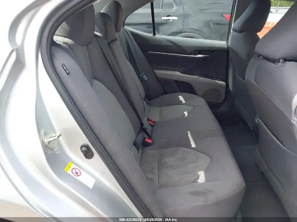 4T1B11HK4JU538899 2018 TOYOTA CAMRY - Image 8