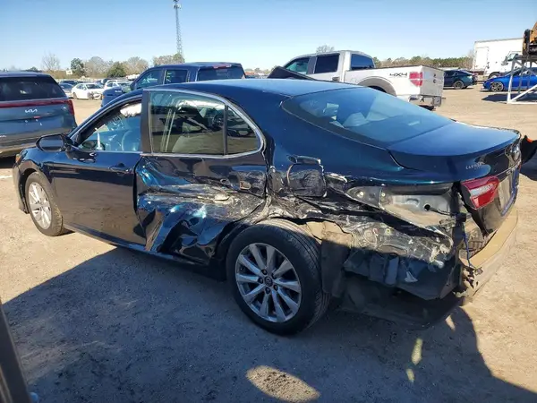 4T1B11HK4JU539714 2018 TOYOTA CAMRY - Image 2